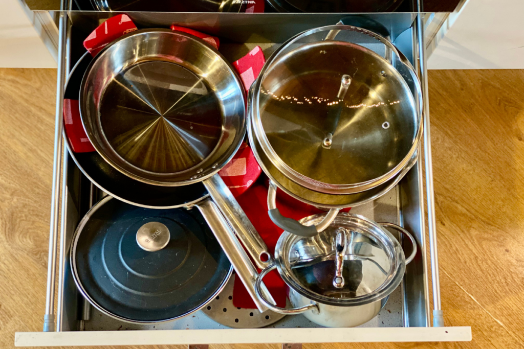 pans in drawer